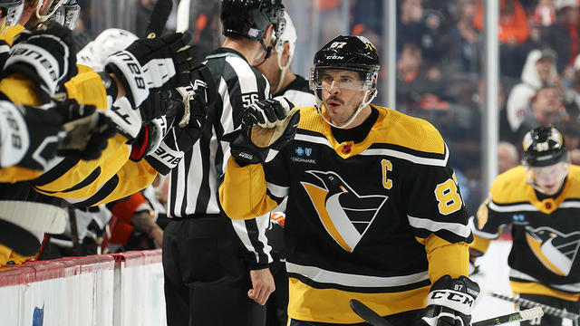 Pittsburgh Penguins v Philadelphia Flyers 