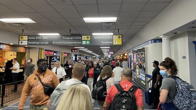 cbsn-fusion-travelers-face-massive-delays-after-winter-weather-impact-flights-thumbnail-1500853-640x360.jpg 