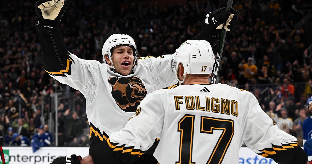 Bruins Beat Lightning 3-1, Extend NHL-record Season-opening Home Win ...