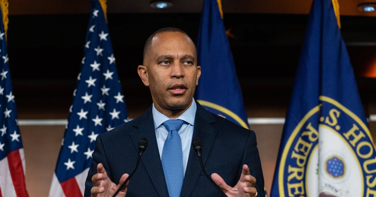 Hakeem Jeffries elected House Democratic leader in historic first