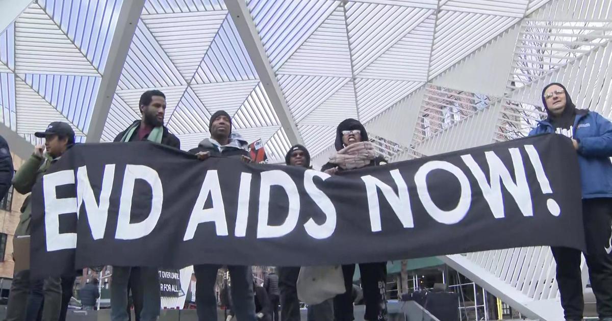 World AIDS Day memorial held in West Village for first time since