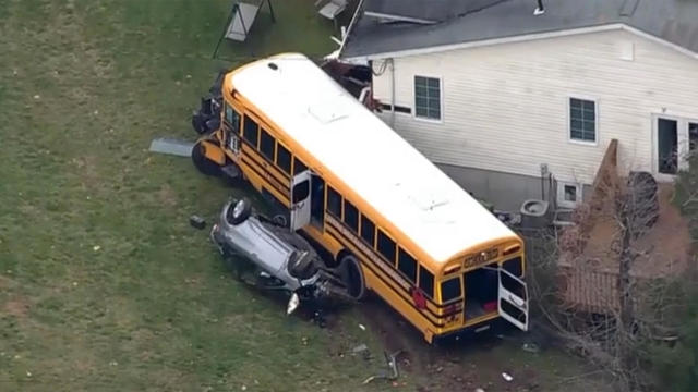 bus-crashes-into-home-1.jpg 