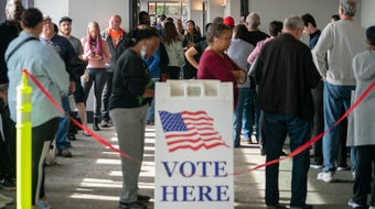 Warnock, Walker make final pitches to Georgia voters in Senate runoff 