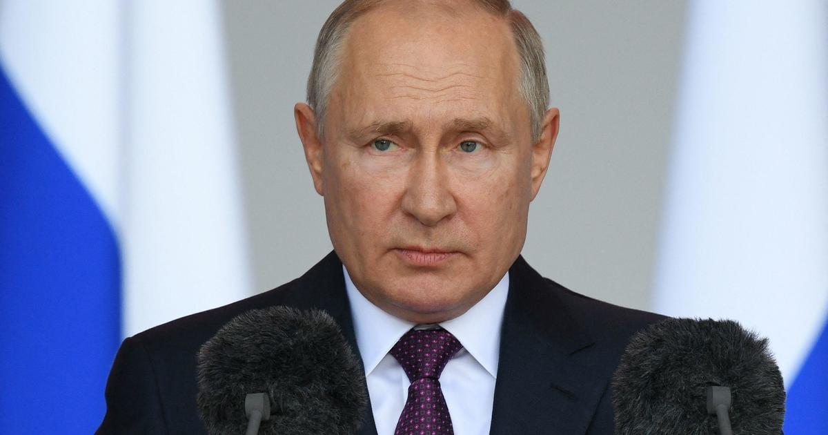 Президент России Владимир Путин подписал расширенный закон против ЛГБТ.