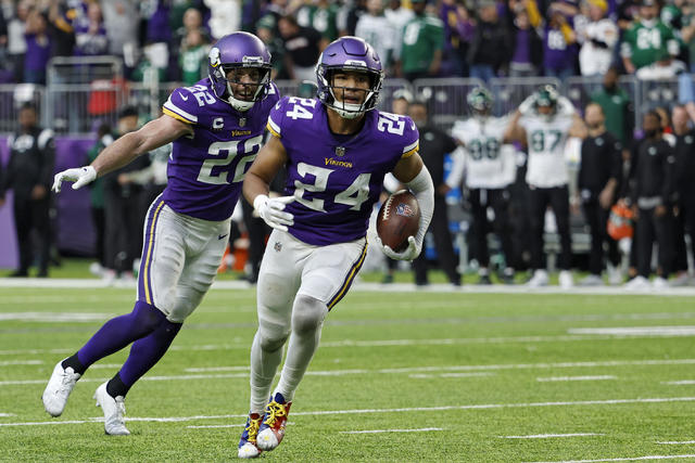 Vikings WR Justin Jefferson's catch against Bills named “Play of the Year”  - CBS Minnesota