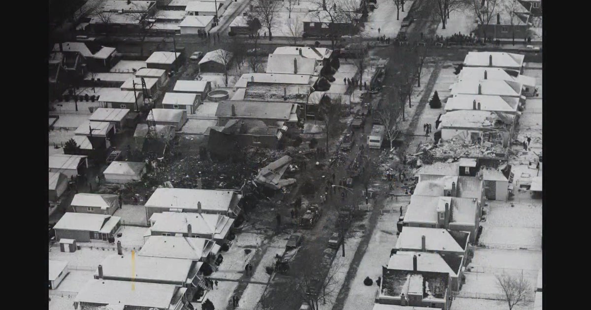 Thursday marks 50th anniversary of deadly plane crash near Midway - CBS