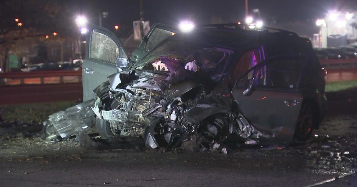 Man In Critical Condition After Roosevelt Boulevard Crash - CBS ...