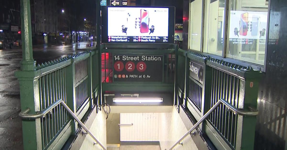 Police MTA conductor hit in face with soda can at 14th Street station