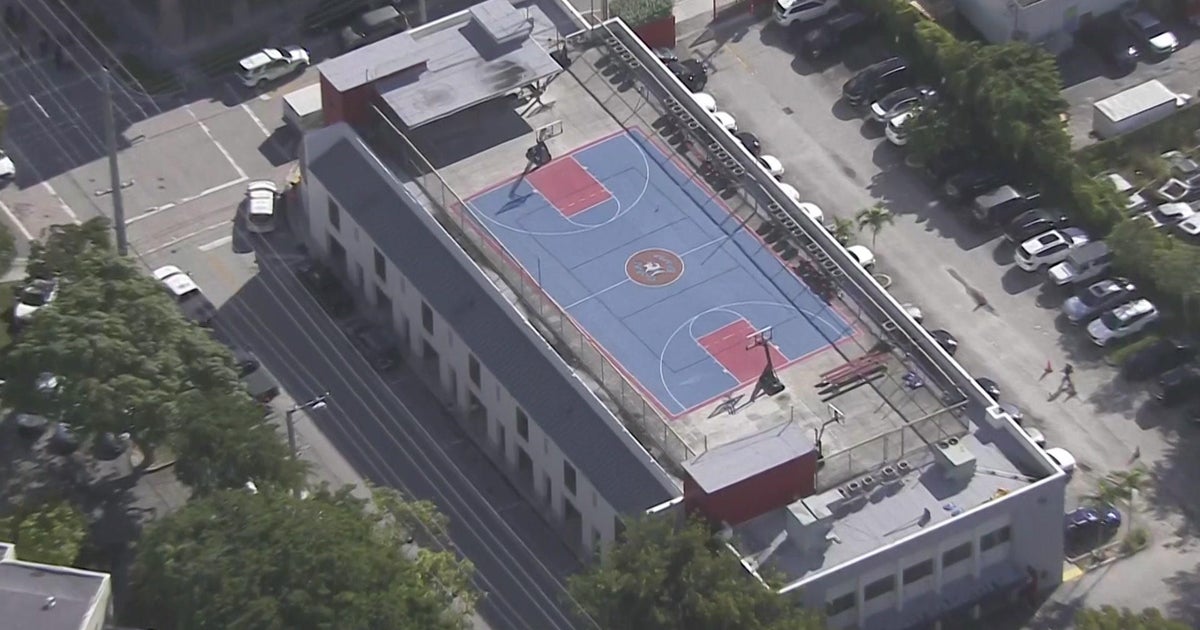 South Miami students back in course soon after briefly evacuating about bomb danger