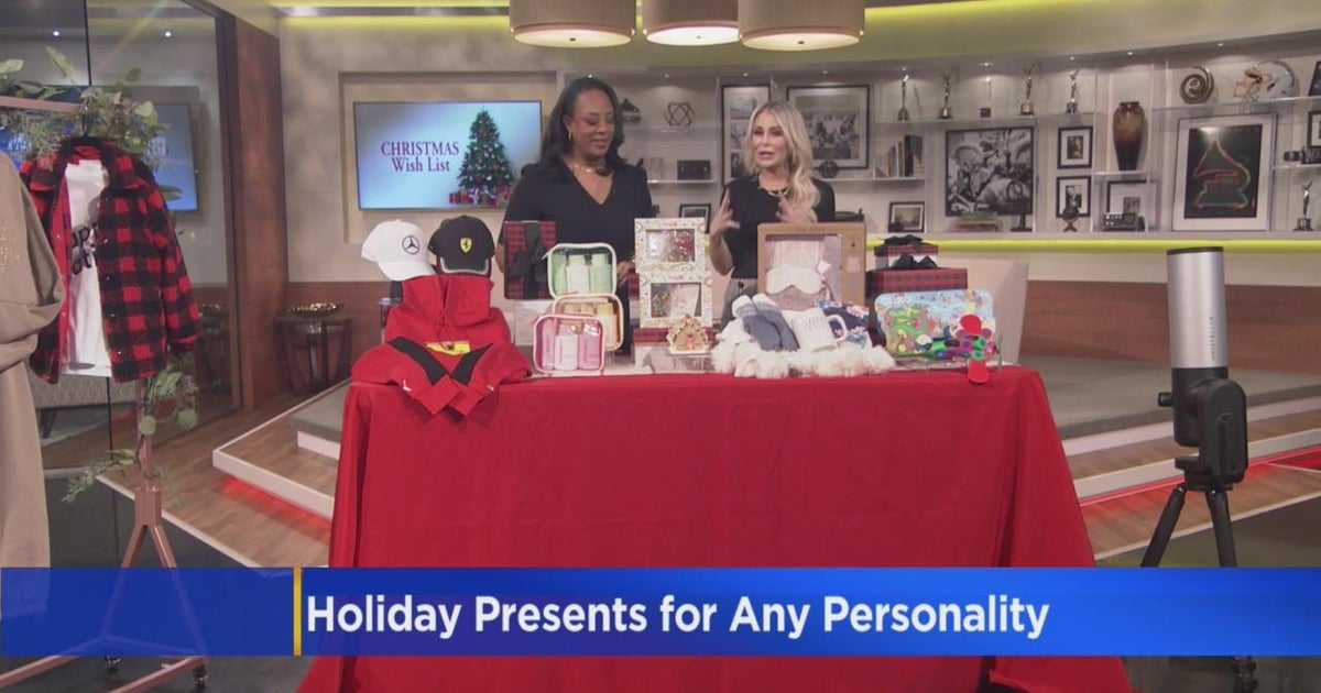 Sadie murray the gotogirlfriend shares some holiday gift favorites