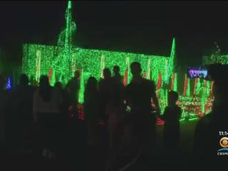 Hercules Home's Holiday Lights Becomes Yearly Tradition That Keeps Growing  - CBS San Francisco