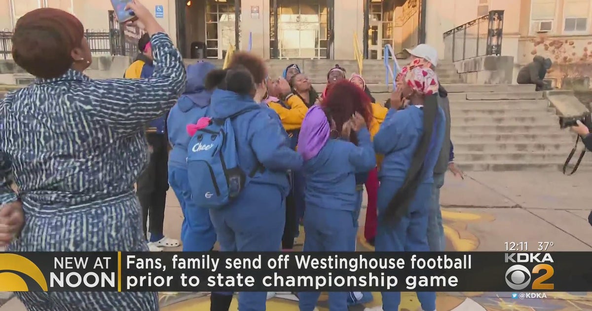 Fans, family send off Westinghouse football before state championship