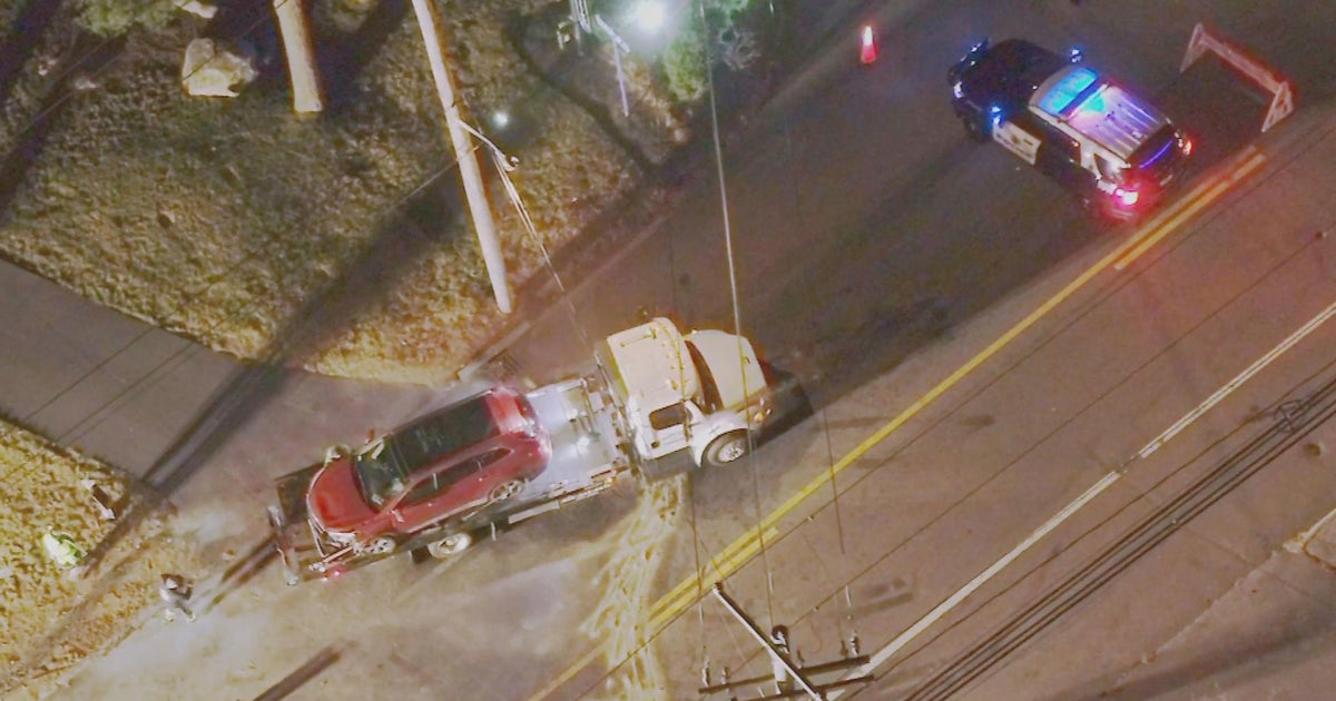 88-year-old-woman-killed-in-foxboro-crash-cbs-boston