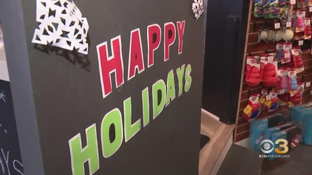holiday-shopping-in-manayunk-for-dogs-cats-and-humans.jpg 