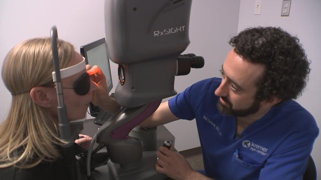 new-vision-correction-using-uv-light-availbe-in-philadelphia.jpg 
