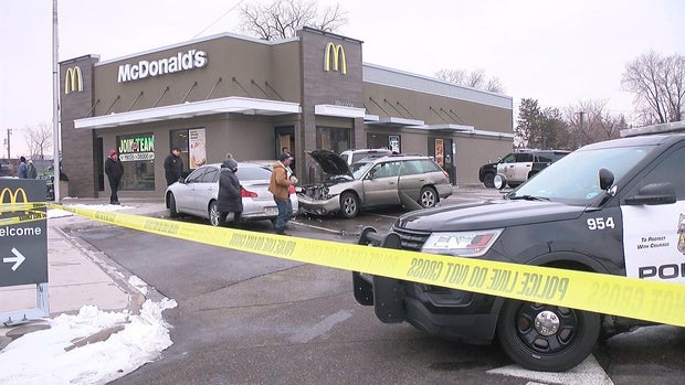 mpls-mcdonalds-crash-vb-wcco2hjm.jpg 