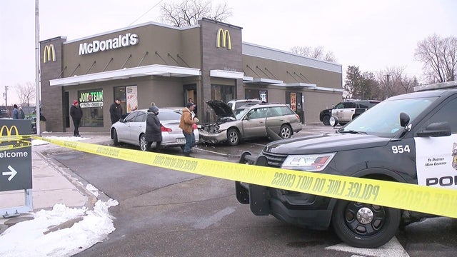 mpls-mcdonalds-crash-vb-wcco2hjm.jpg 