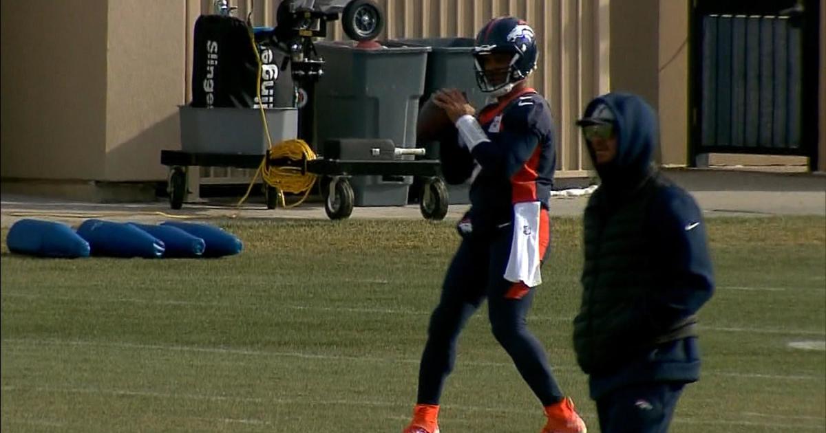 Russell Wilson still in concussion protocol, limited in practice - ESPN -  Denver Broncos Blog- ESPN