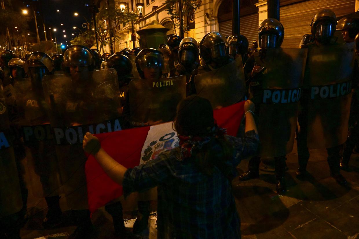 Peru Protests: Deaths Mount With 7 Killed In Single Day Of Clashes Over ...