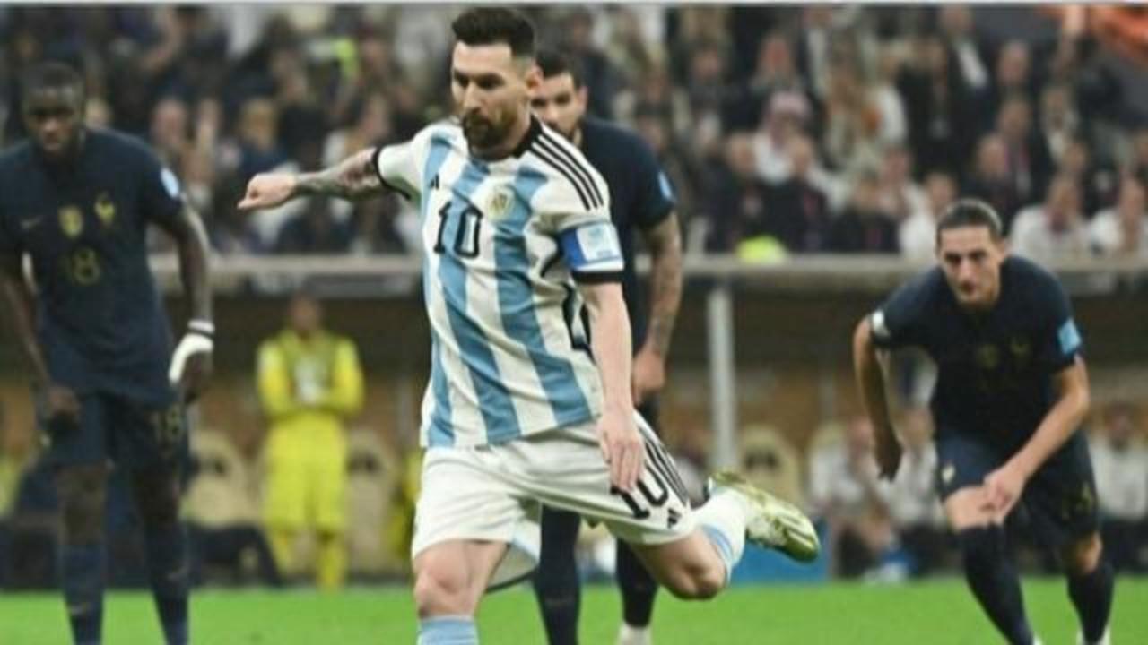 Argentina wins World Cup final against France in penalty shootout
