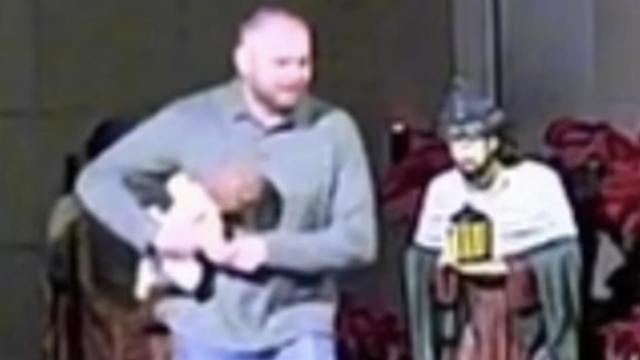 Video captures man stealing baby Jesus from Nativity scene in Sundance Square 