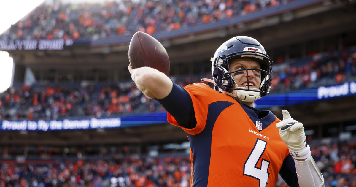 Broncos end 5-game skid behind Rypien; Wilson set to return