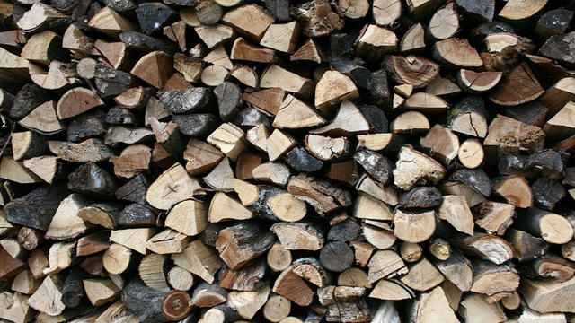 firewood.jpg 