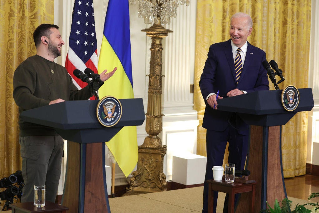 Biden, Zelenskyy meet at White House as U.S. readies more Ukraine aid