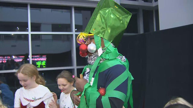 Matthew Slater wrap a pat 