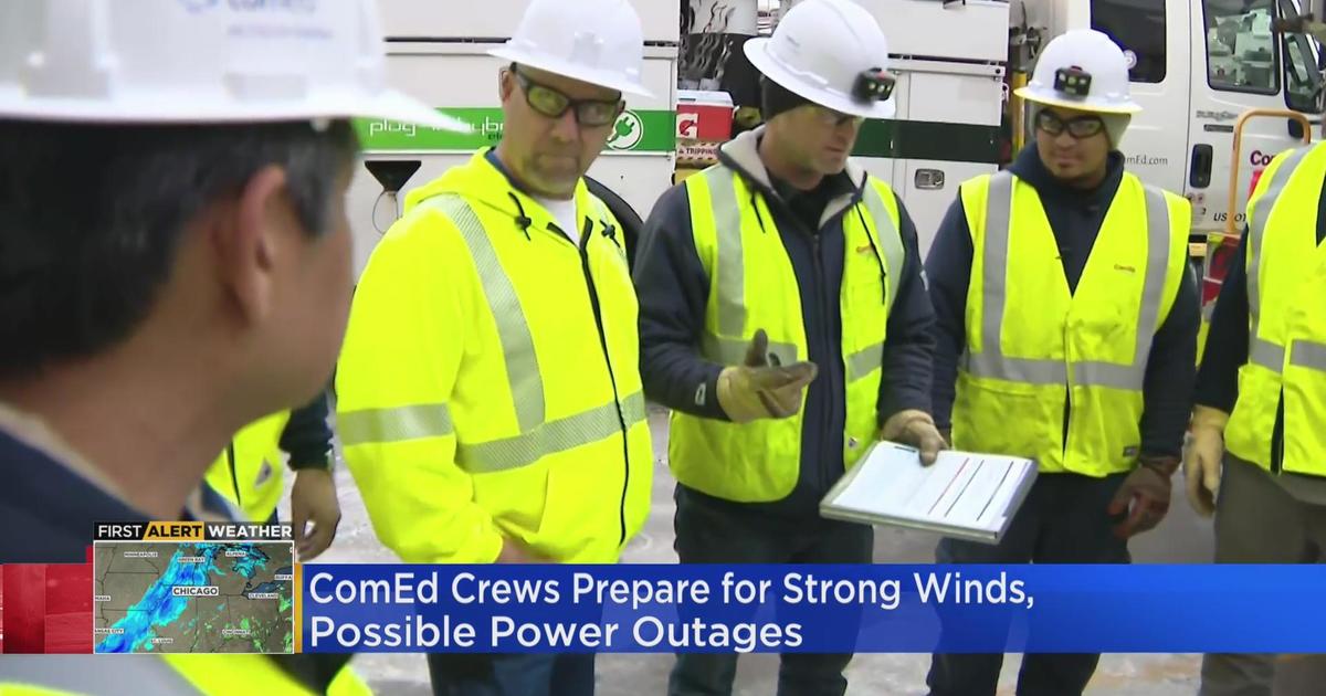 comed-crews-prepare-for-strong-winds-possible-power-outages-cbs-chicago