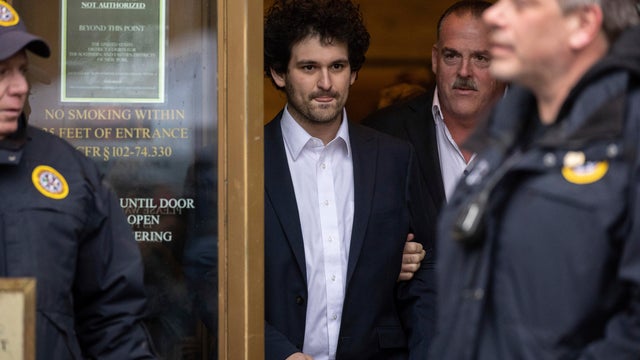 Bankman-Fried leaving courthouse