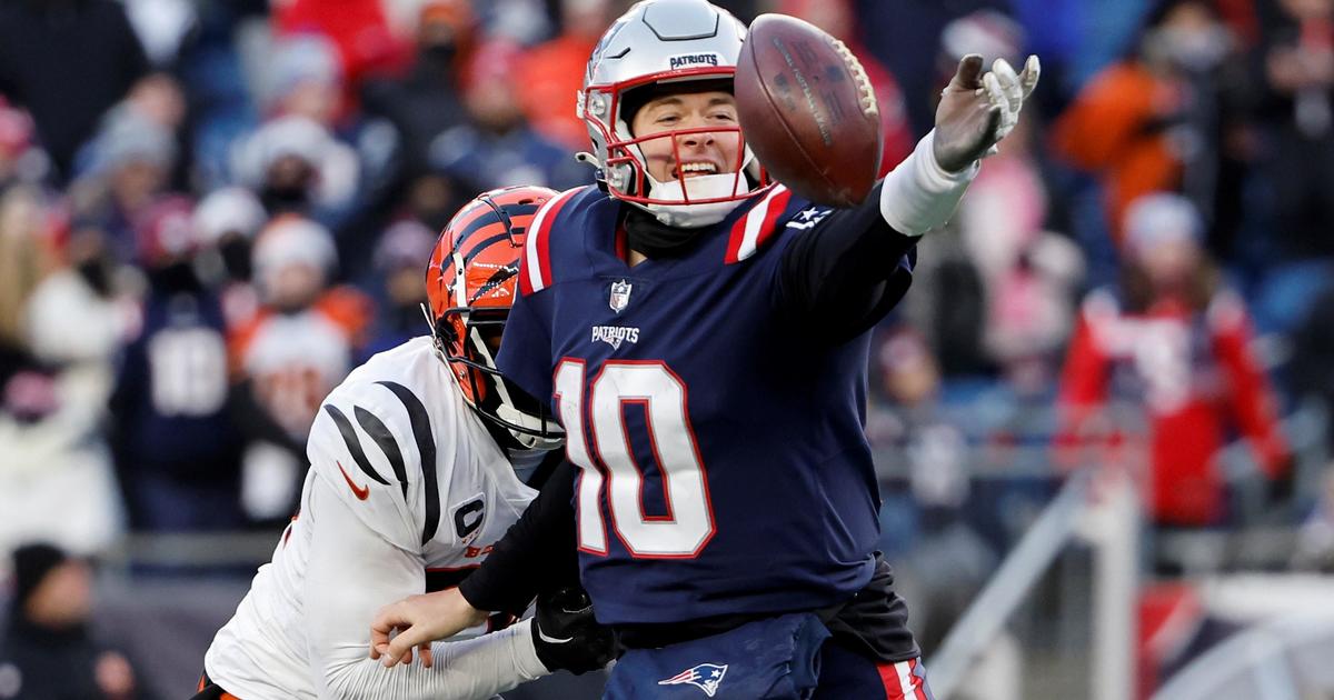 Patriots quarterback Mac Jones could face fine for low hit on