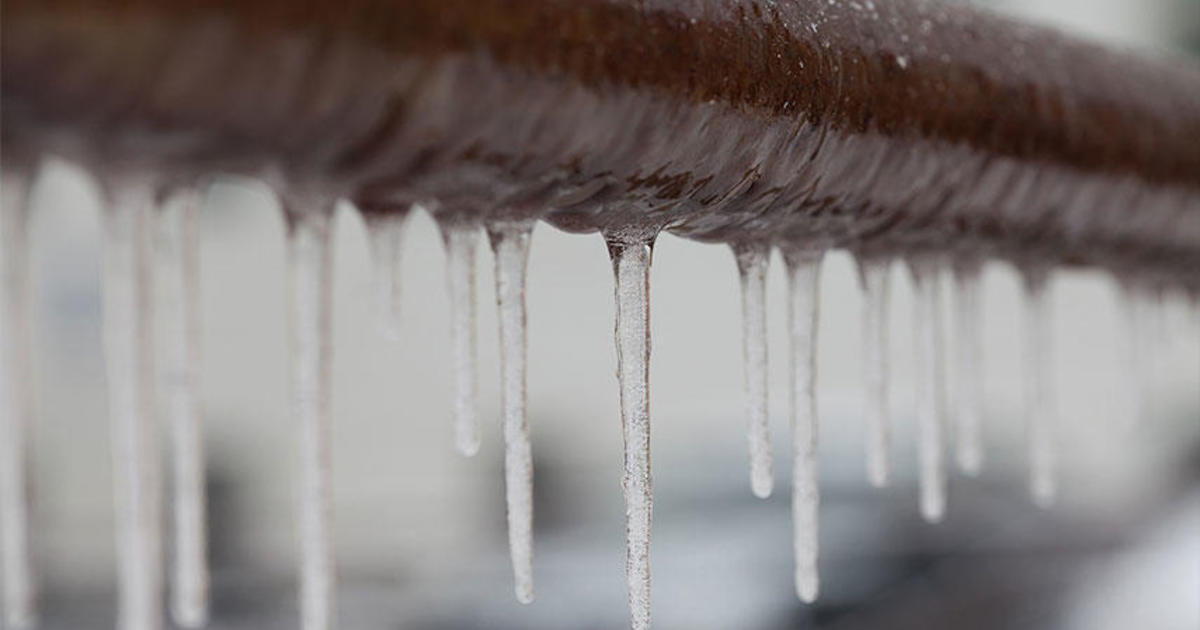 Какво да направите, ако тръбите ви замръзнат у дома, според водопроводни експерти