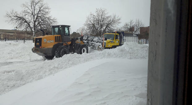 Ploughs get stuck during snow in Buffalo 