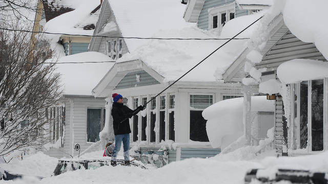 At Least 25 Dead After Historic Buffalo Blizzard That Has Paralyzed The City 