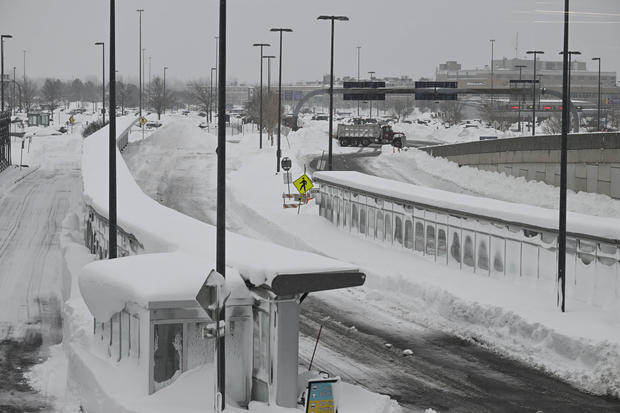 Buffalo Niagara International Airport remains shutdown 