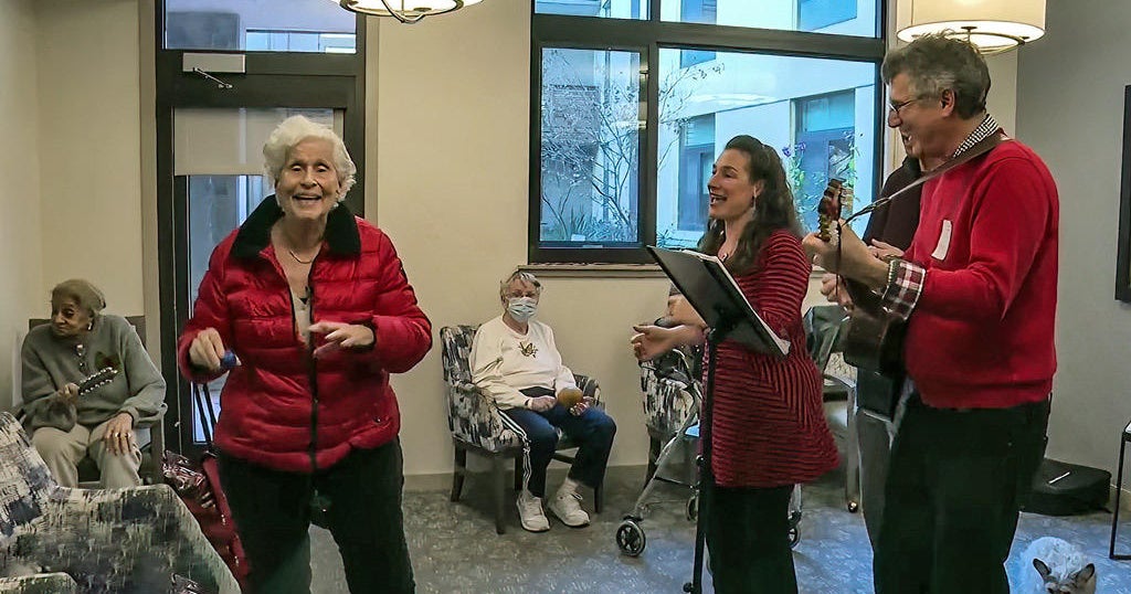 Family uses music to connect with mother suffering from dementia - CBS ...