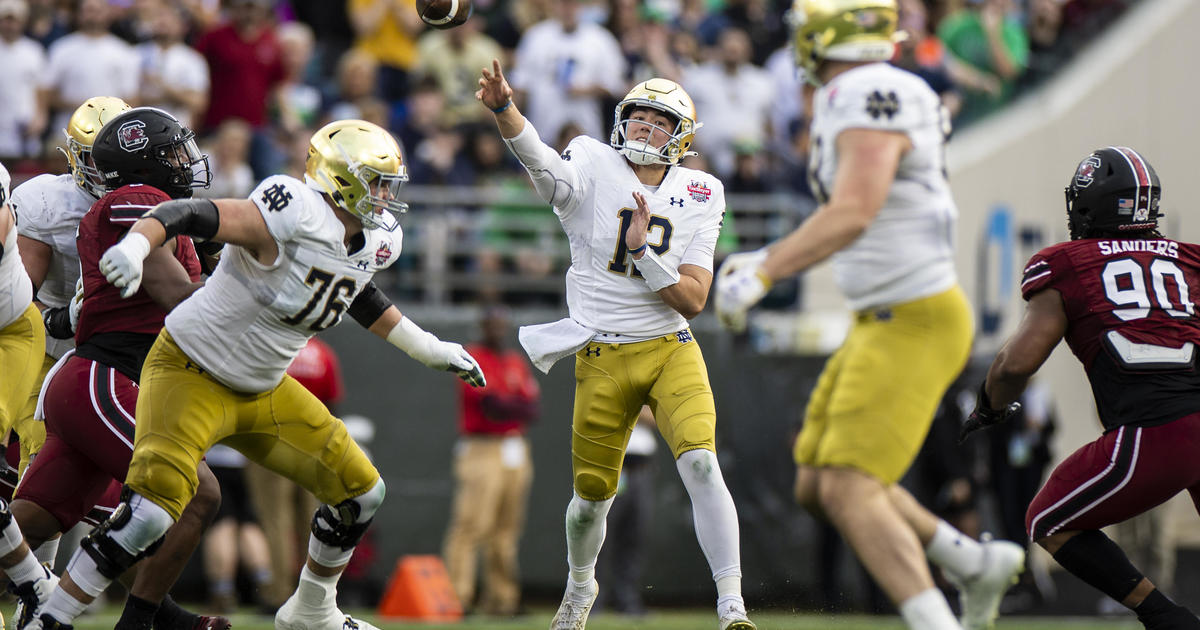 Buchner accounts for 5 TDs, Notre Dame wins Gator Bowl 45-38