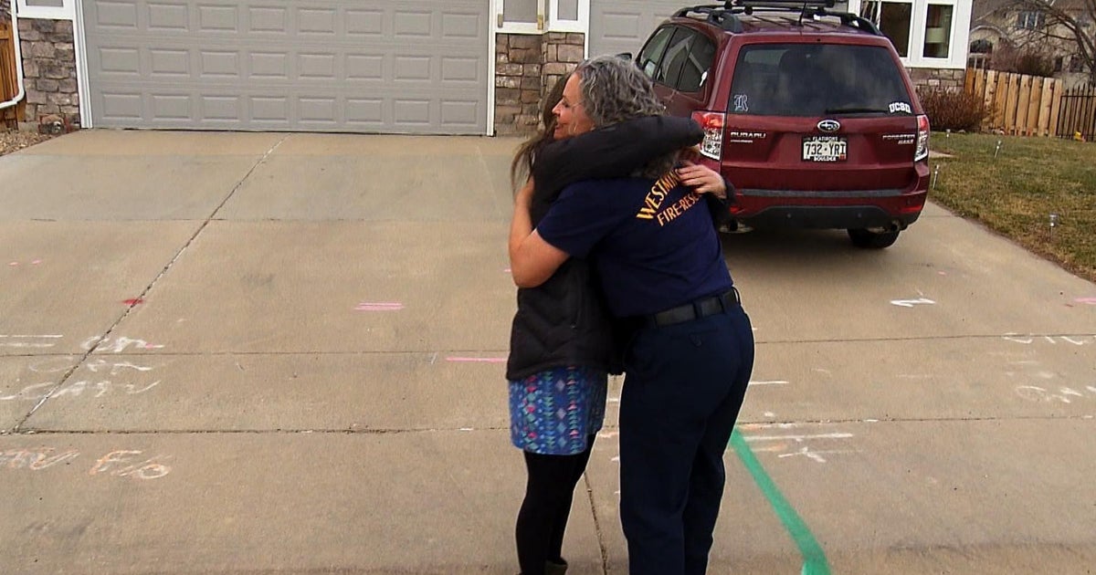 Westminster woman reconnects with fire lieutenant who saved her house in Marshall Fire - Vimarsana News