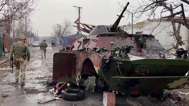 destroyed-tank-b-1280.jpg 