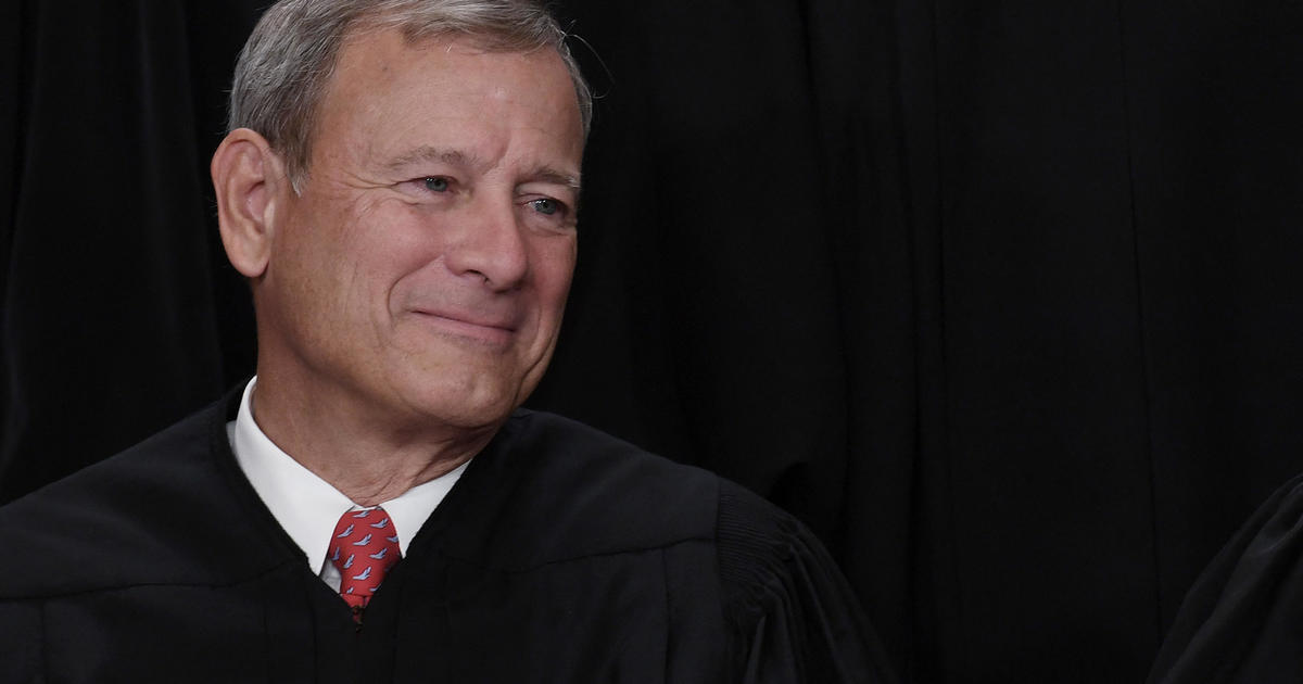 Senate Democrats push Chief Justice John Roberts to investigate Justice Clarence Thomas’ trips with GOP donor