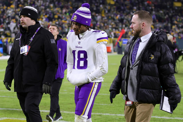 This Might Be That One Chance': Vikings Fans Flying To San Francisco For  Playoff Game - CBS Minnesota