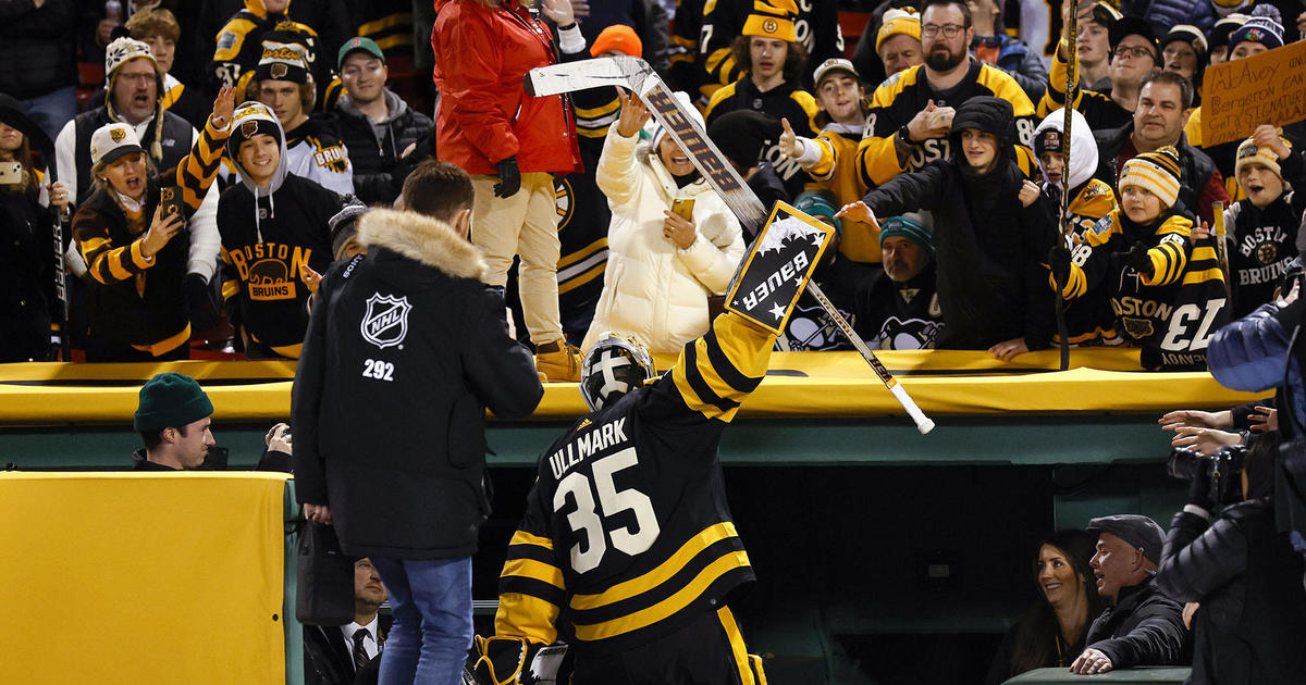 Tickets for Bruins-Penguins Winter Classic at Fenway Park go on
