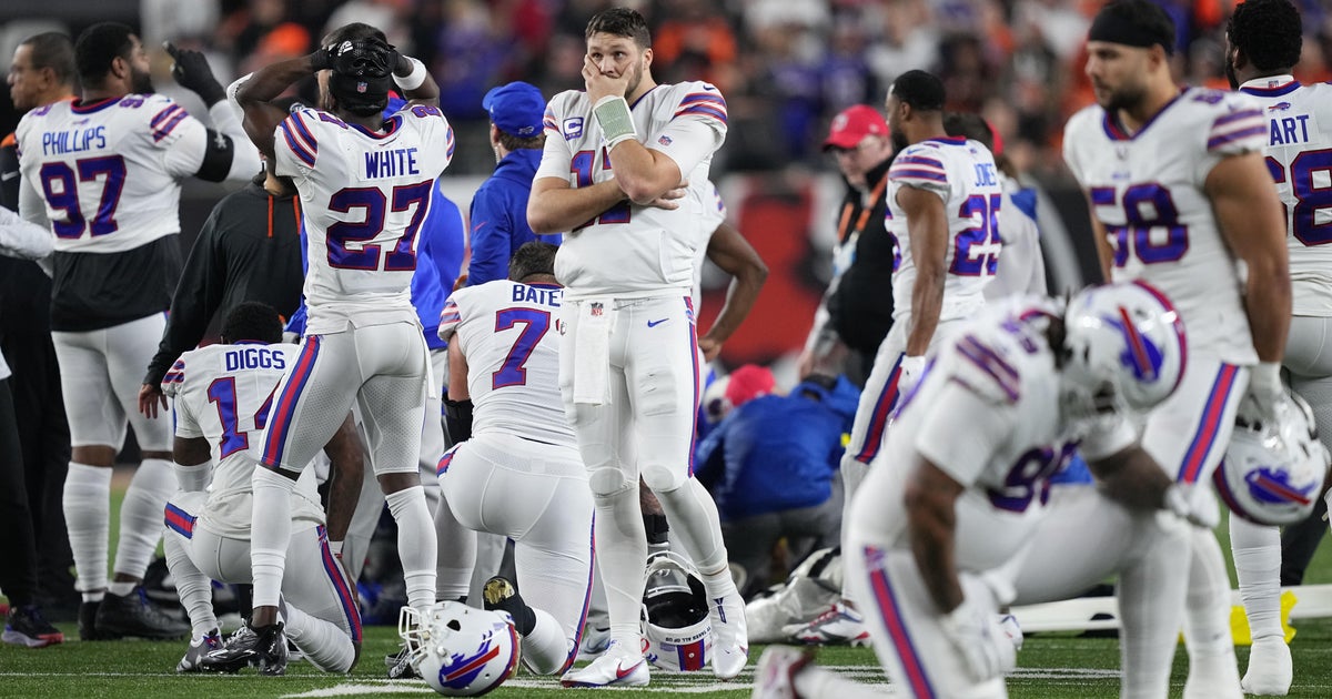 Sports world shows support for Buffalo Bills safety after scary injury against Bengals