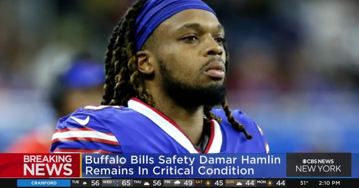 Buffalo Bills' Damar Hamlin Collapses on Field, In Critical Condition – La  Voce di New York