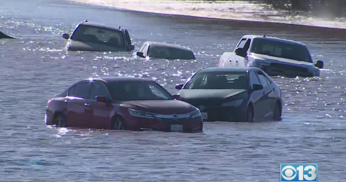 Mom equips kids with emergency escape tools for flooded cars
