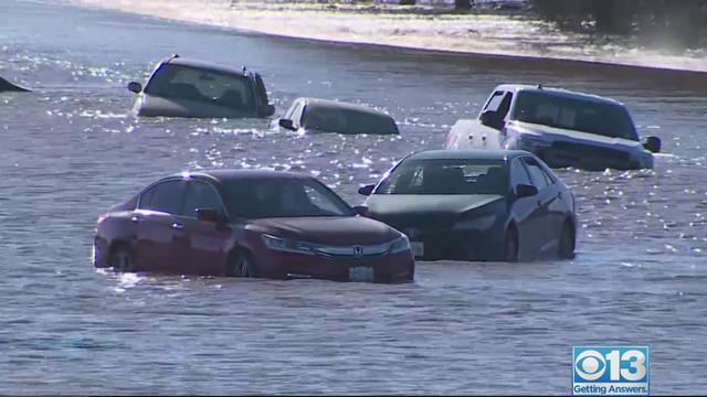 flooded-cars.jpg 