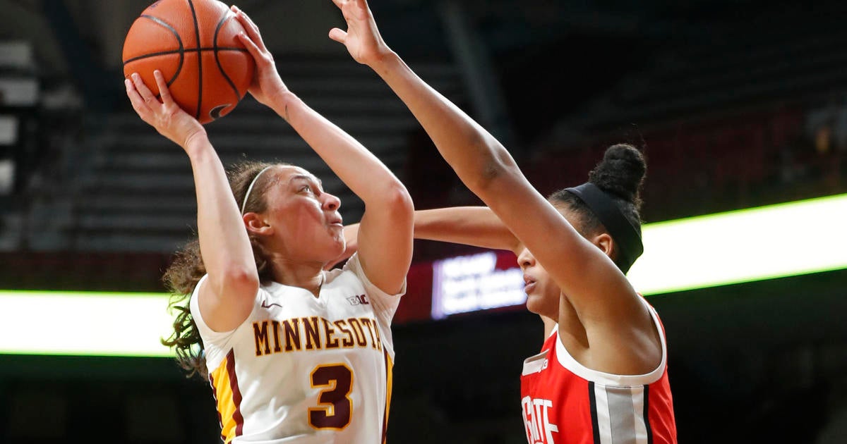 Big 4th quarter lifts No. 3 Ohio State women past Minnesota