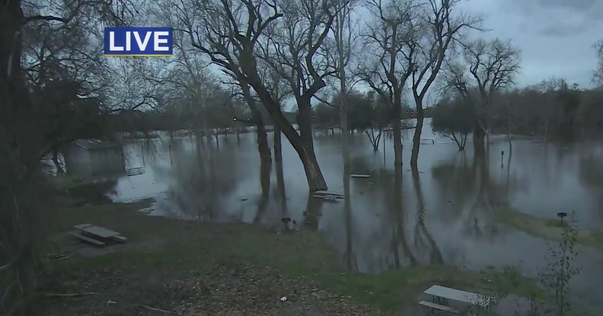 Water levels continue to rise near Discovery Park