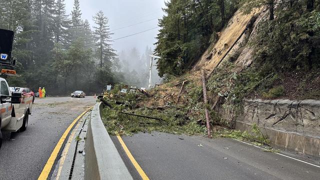 Slide closes southbound SR-17 